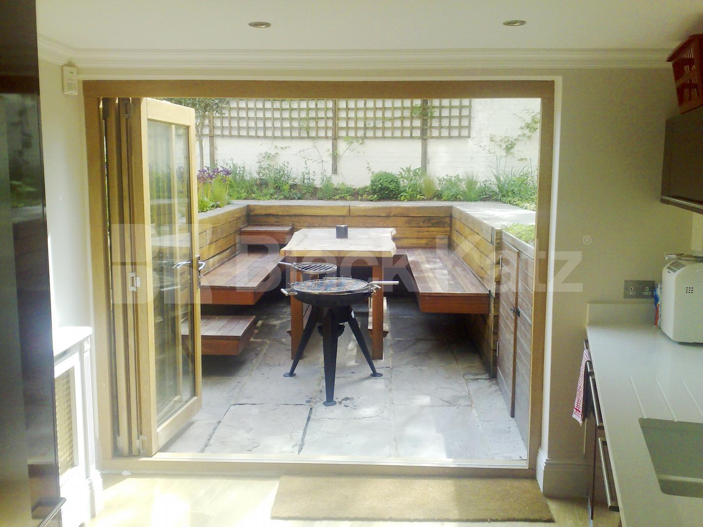 			4 Bedroom, 1 bath, 1 reception House			 Landsdowne Way, Stockwell/Vauxhall